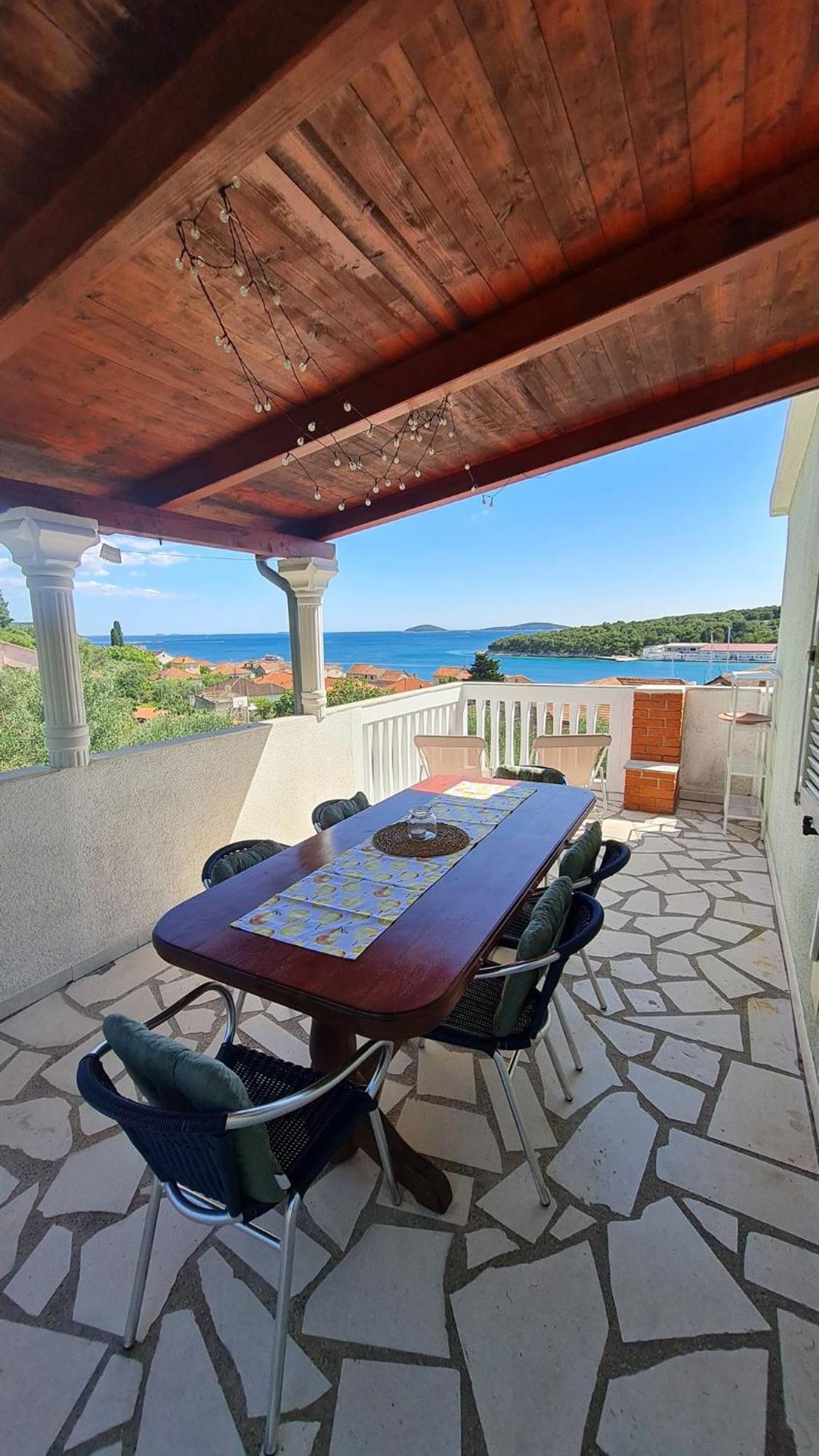 Apartmani Ela Prvić Luka Dış mekan fotoğraf