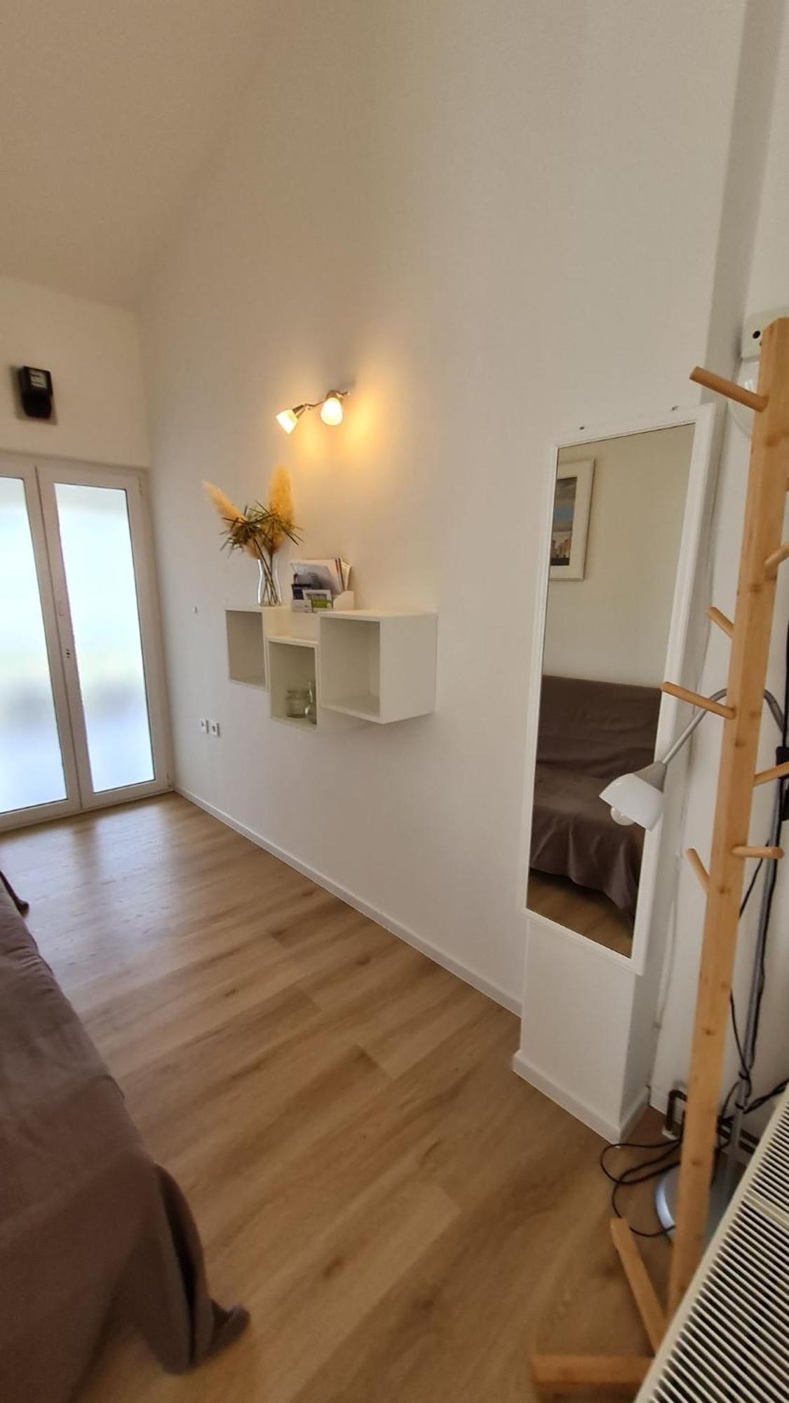 Apartmani Ela Prvić Luka Dış mekan fotoğraf