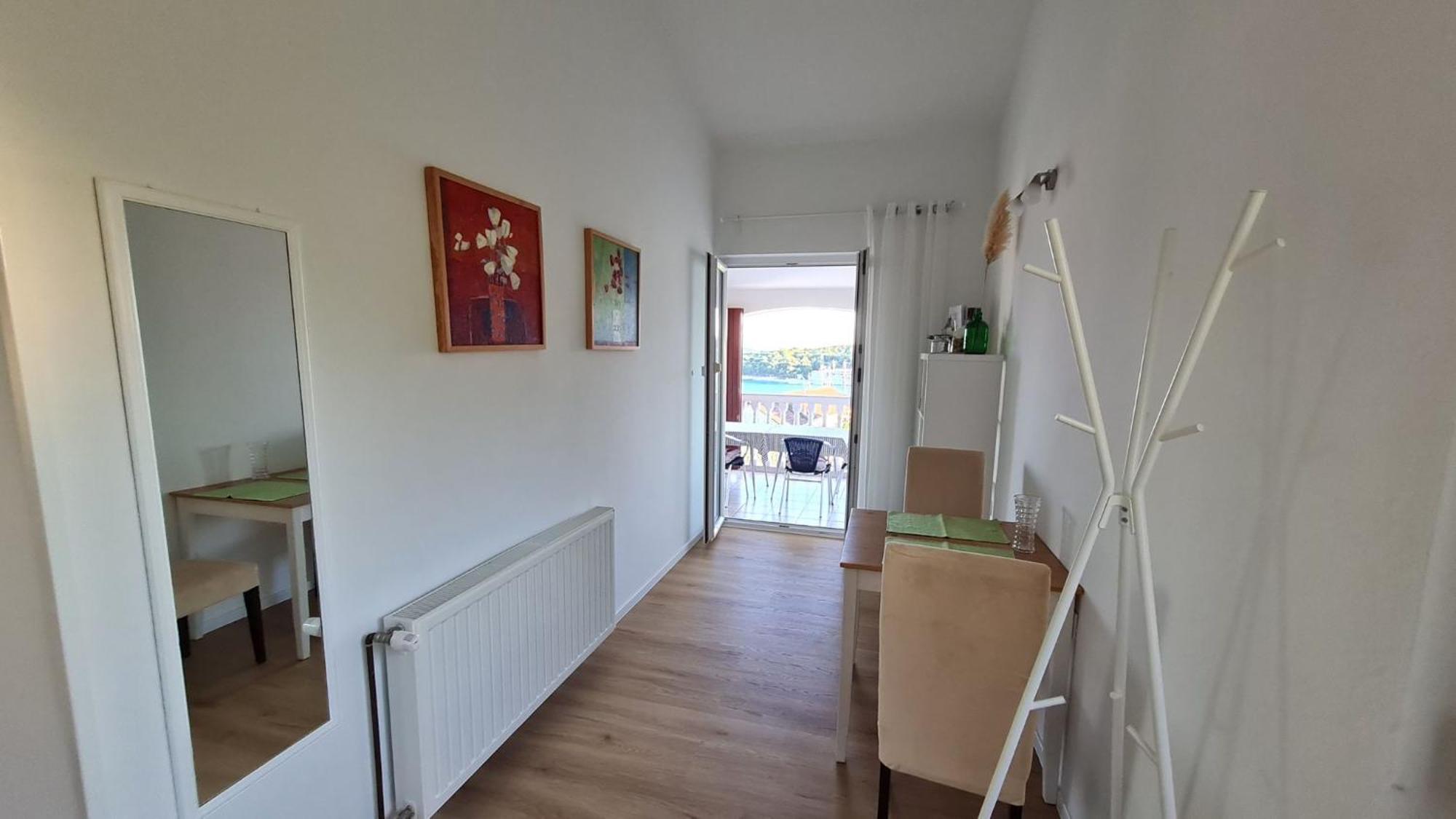 Apartmani Ela Prvić Luka Dış mekan fotoğraf