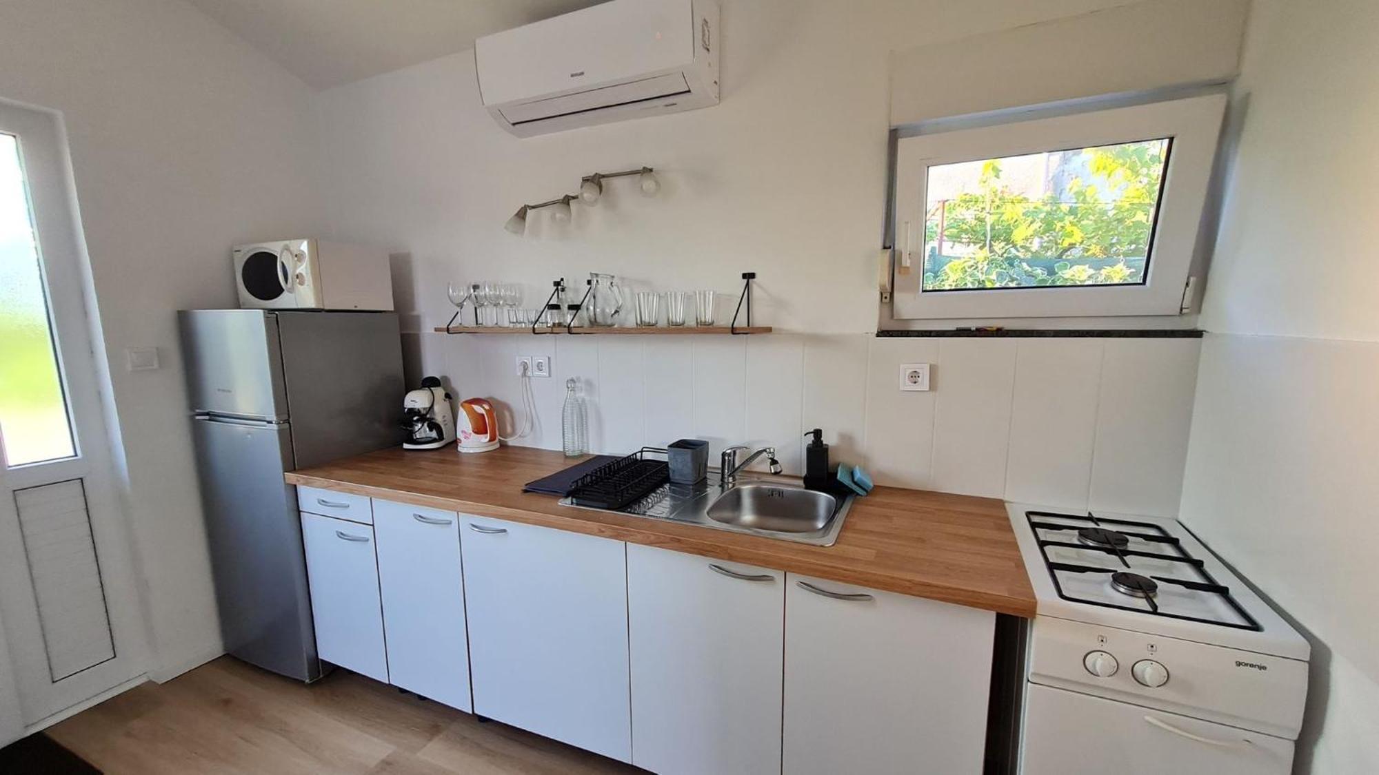 Apartmani Ela Prvić Luka Dış mekan fotoğraf