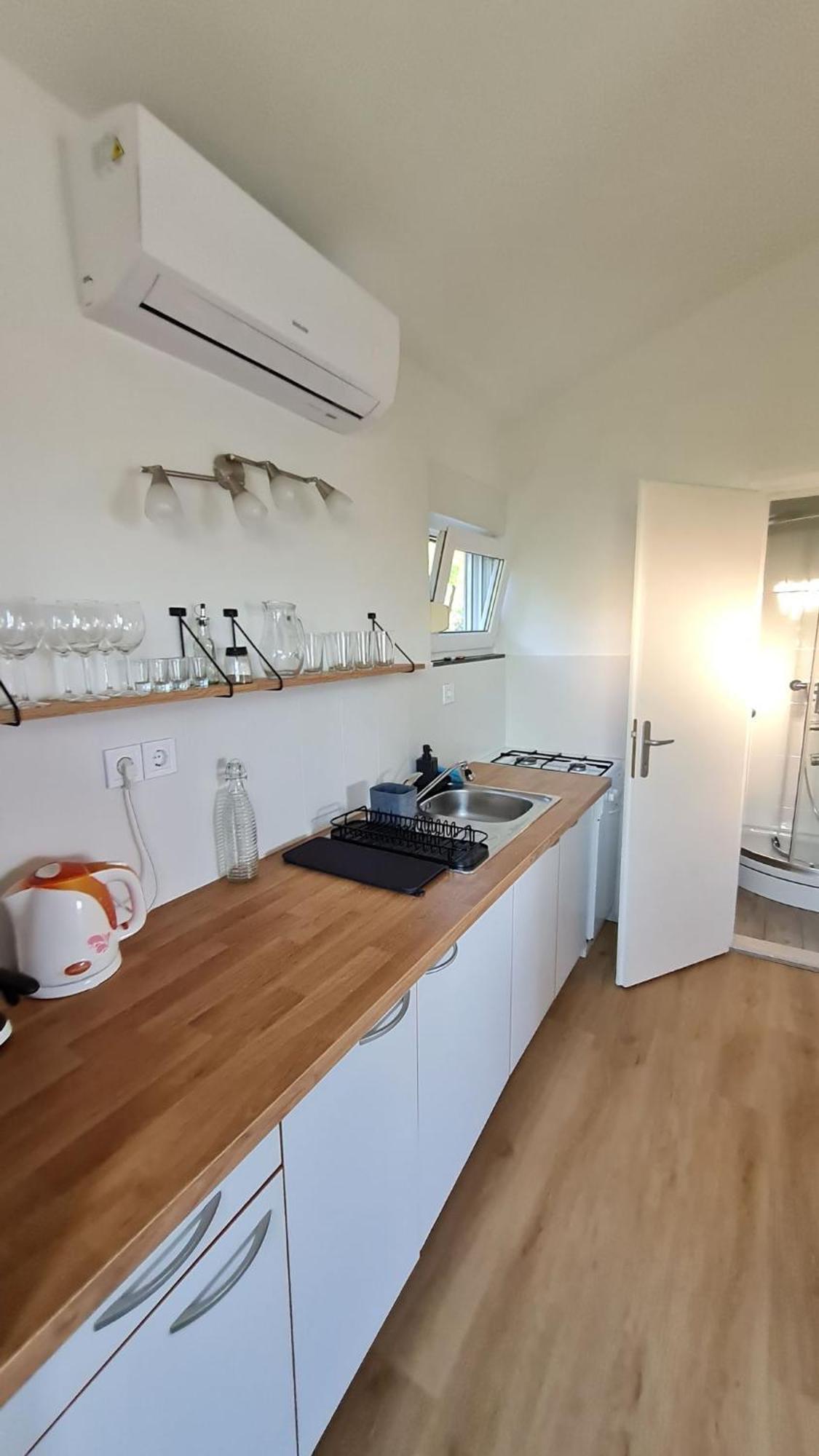 Apartmani Ela Prvić Luka Dış mekan fotoğraf
