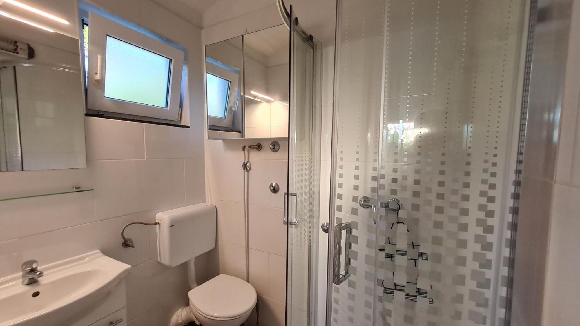 Apartmani Ela Prvić Luka Dış mekan fotoğraf