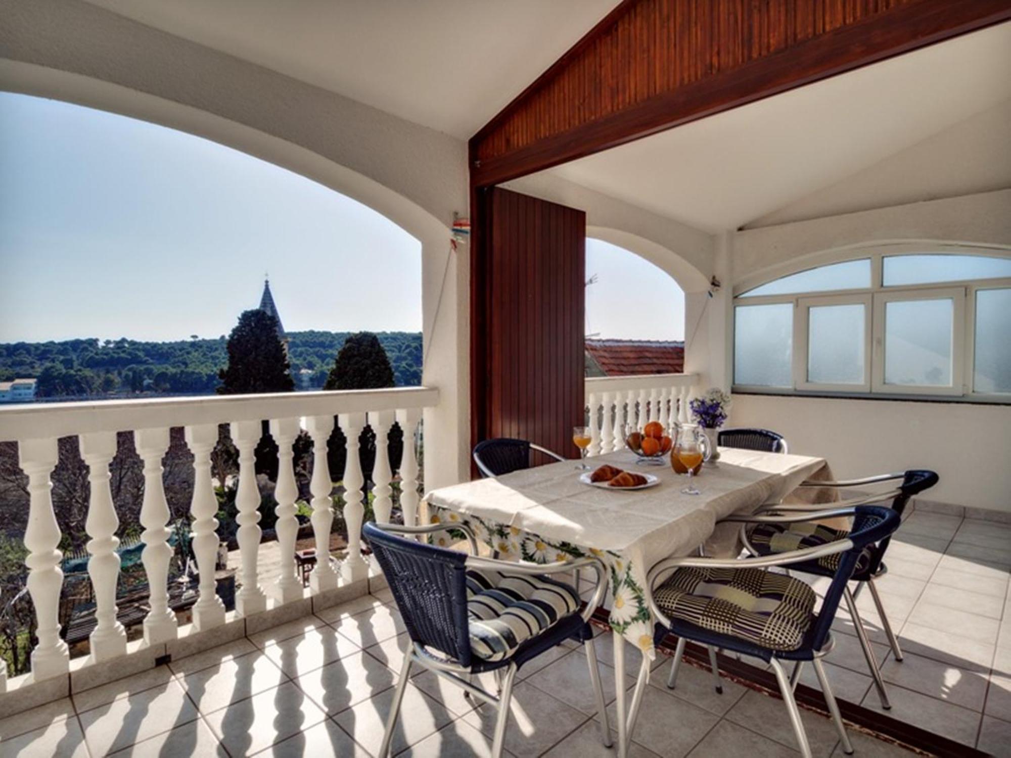 Apartmani Ela Prvić Luka Oda fotoğraf